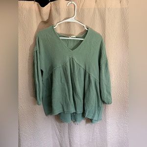 Light weight flowy long sleeve shirt